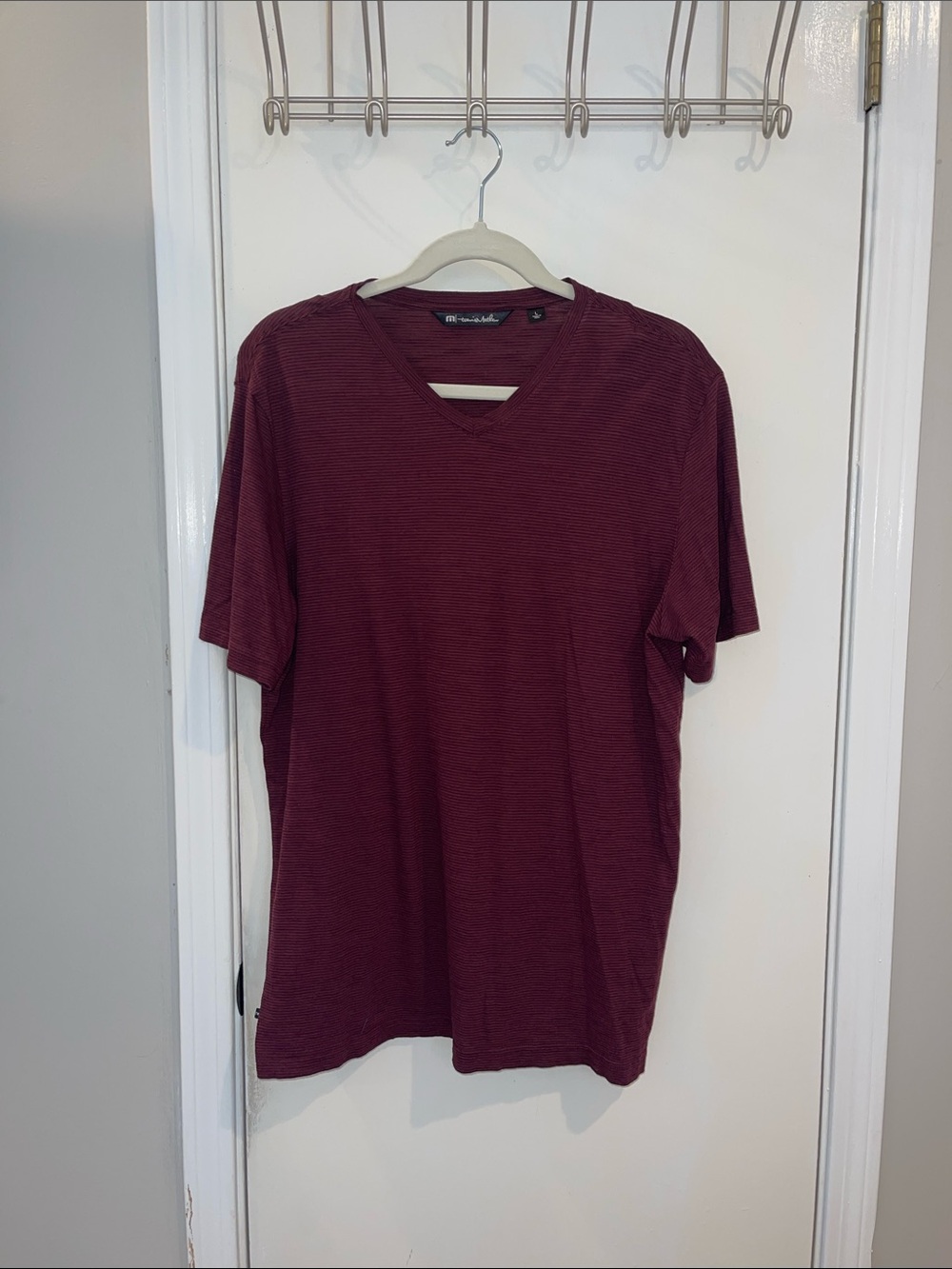 Travis Mathew Men's V-Neck Short Sleeve Tee in Maroon